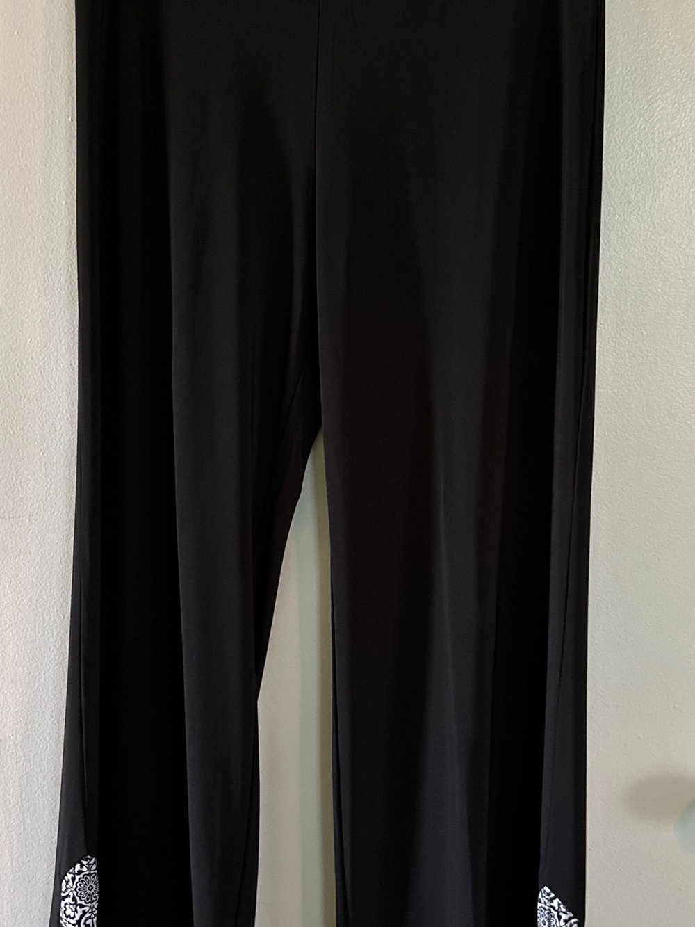 White House Black Market Black Wide-Leg Pants with Printed Hem Detail